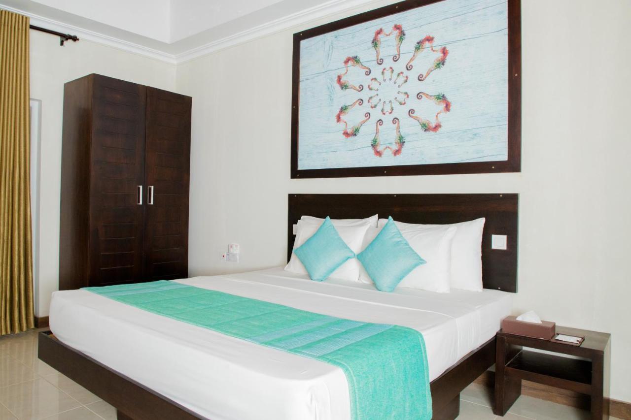 נגומבו Seahorse Hotel & Spa מראה חיצוני תמונה